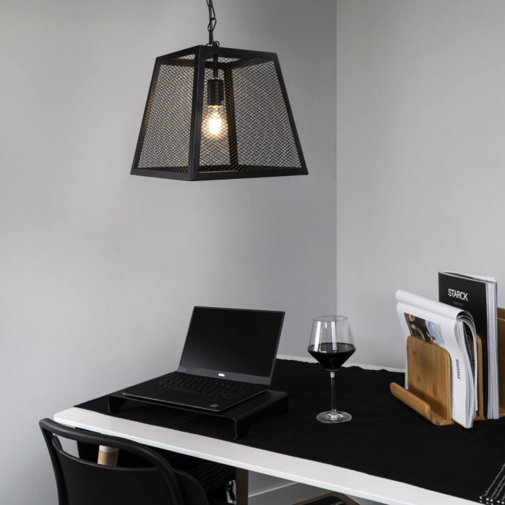 Zwarte draadstaal lamp met vierkante kooi